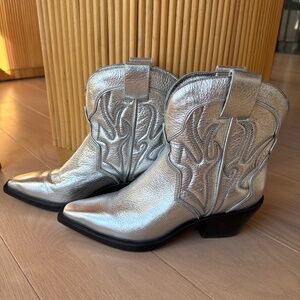 Reformation Otto Mini Western Boot Silver - Size 6